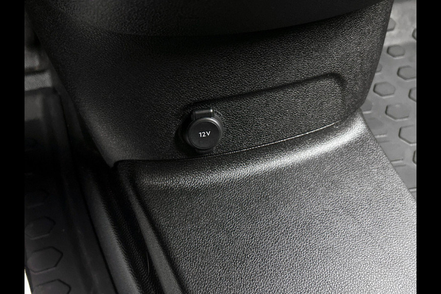 Opel Combo 1.5 BlueHDi 130PK L2 Automaat Apple Carplay/Android Auto Navigatie Trekhaak Airco Camera Cruise Control Parkeersensoren DAB