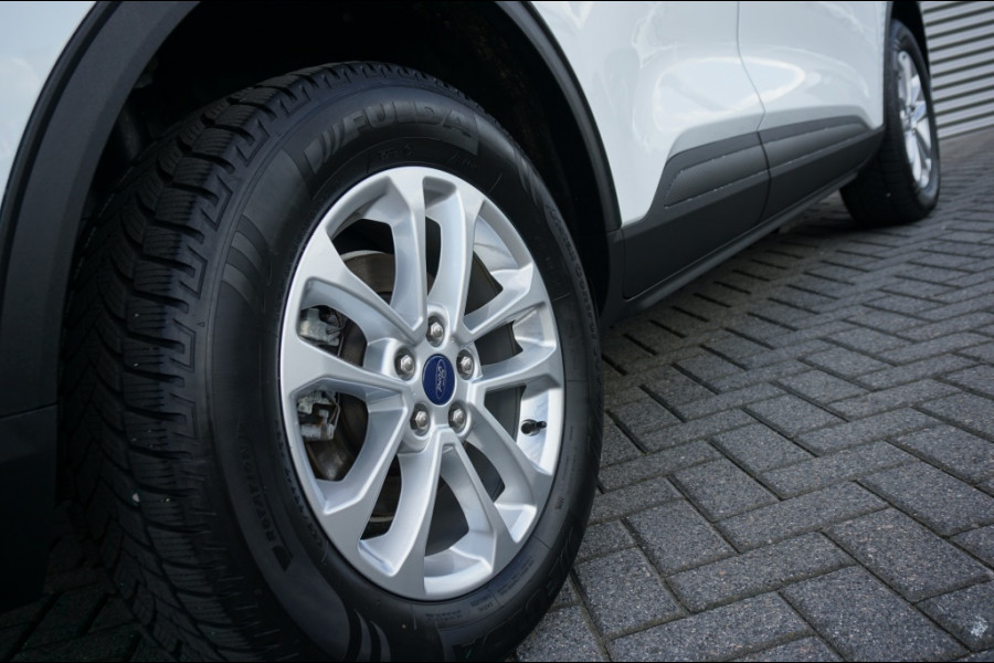Ford Kuga 225PK PHEV Titanium AUTOMAAT | ELEC. TREKHAAK | WINTERPACK | CAMERA
