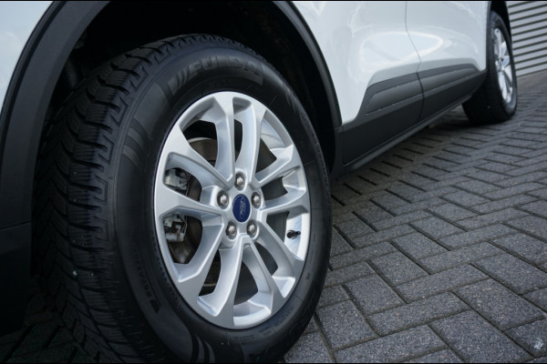 Ford Kuga 225PK PHEV Titanium AUTOMAAT | ELEC. TREKHAAK | WINTERPACK | CAMERA