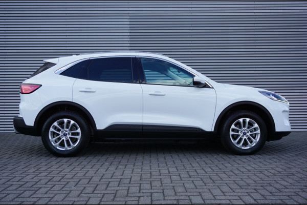 Ford Kuga 225PK PHEV Titanium AUTOMAAT | ELEC. TREKHAAK | WINTERPACK | CAMERA