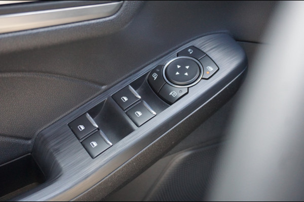 Ford Kuga 225PK PHEV Titanium AUTOMAAT | ELEC. TREKHAAK | WINTERPACK | CAMERA
