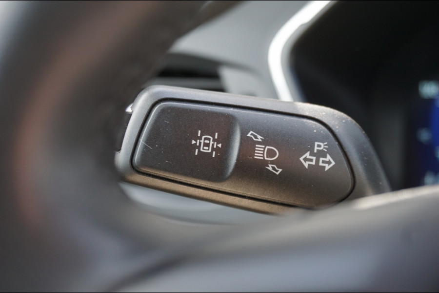 Ford Kuga 225PK PHEV Titanium AUTOMAAT | ELEC. TREKHAAK | WINTERPACK | CAMERA