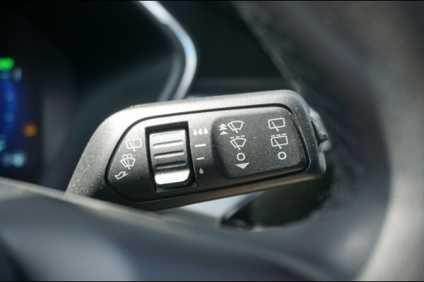 Ford Kuga 225PK PHEV Titanium AUTOMAAT | ELEC. TREKHAAK | WINTERPACK | CAMERA