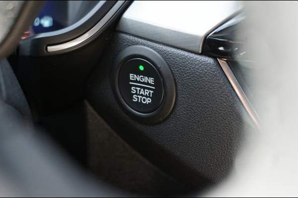 Ford Kuga 225PK PHEV Titanium AUTOMAAT | ELEC. TREKHAAK | WINTERPACK | CAMERA