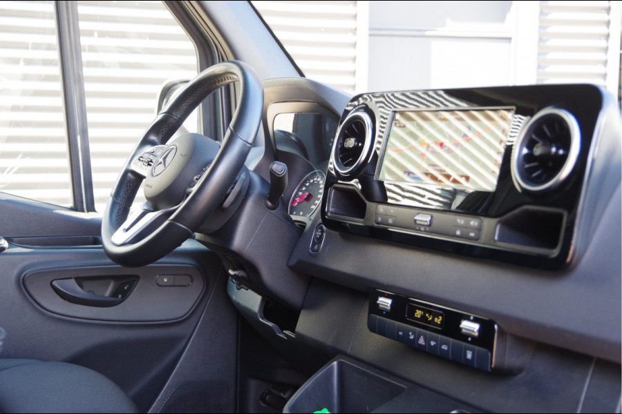 Mercedes-Benz Sprinter 317 1.9 CDI L2H2 3-ZITS, AUT. LED, 3.5T TREKHAAK, MBUX 10'', ADAPT. CRUISE, CAMERA, NAVI, CLIMA, STANDKACHEL