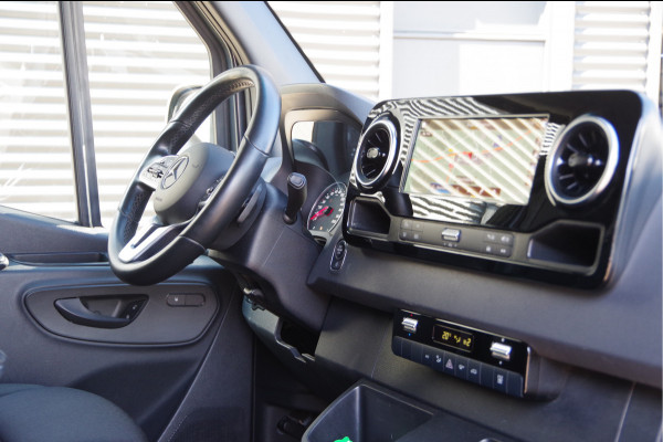 Mercedes-Benz Sprinter 317 1.9 CDI L2H2 3-ZITS, AUT. LED, 3.5T TREKHAAK, MBUX 10'', ADAPT. CRUISE, CAMERA, NAVI, CLIMA, STANDKACHEL