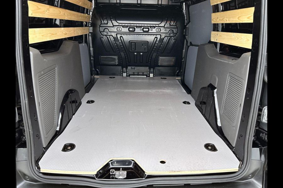 Ford Transit Connect 1.5 L2 Automaat Navigatie Airco Parkeersensoren  Cruise Control Camera Trekhaak