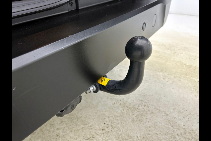 Ford Transit Connect 1.5 L2 Automaat Navigatie Airco Parkeersensoren  Cruise Control Camera Trekhaak