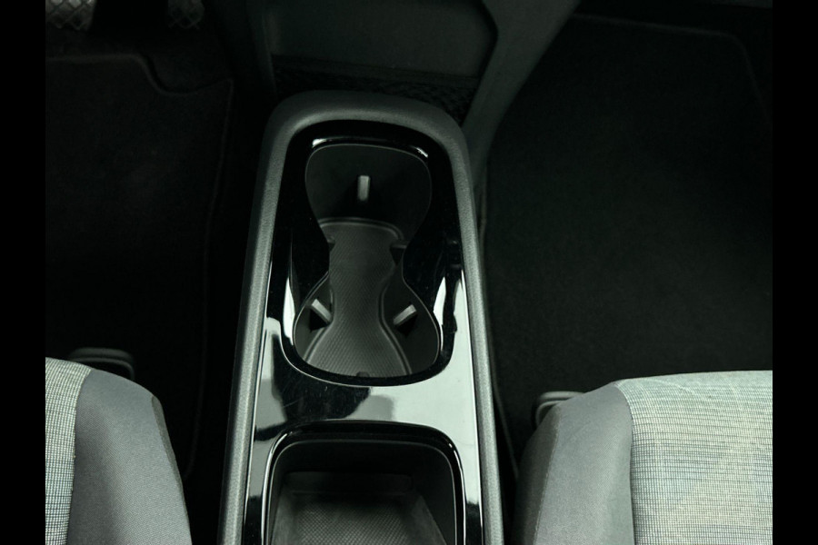 Volkswagen ID.3 Life 58 kWh Airco Full LED Navigatie Carplay Parkeersensoren Camera Adaptive Cruise Control 18" LM Velgen