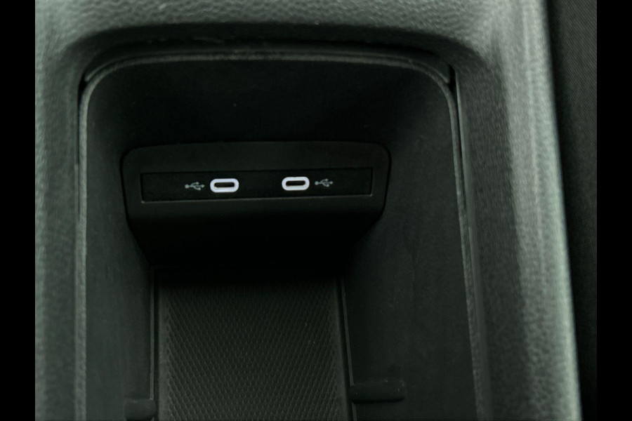 Volkswagen ID.3 Life 58 kWh Airco Full LED Navigatie Carplay Parkeersensoren Camera Adaptive Cruise Control 18" LM Velgen