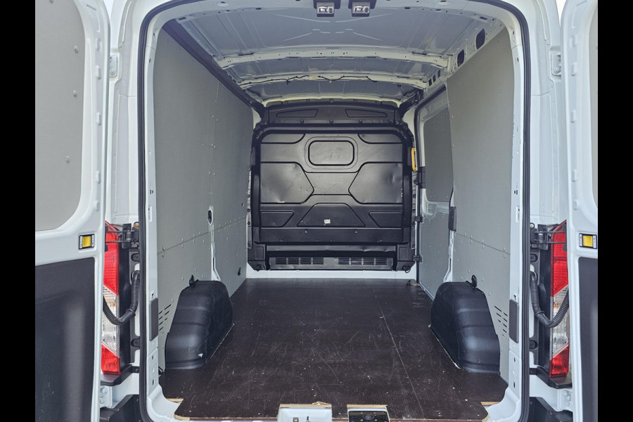 Ford Transit 350 2.0 TDCI L2H2 Trend 12.500 KM | BPM Vrij | Trekhaak | Achteruitrijcamera | Lane assist | Cruise control | Apple carplay / Android auto | Nette auto!