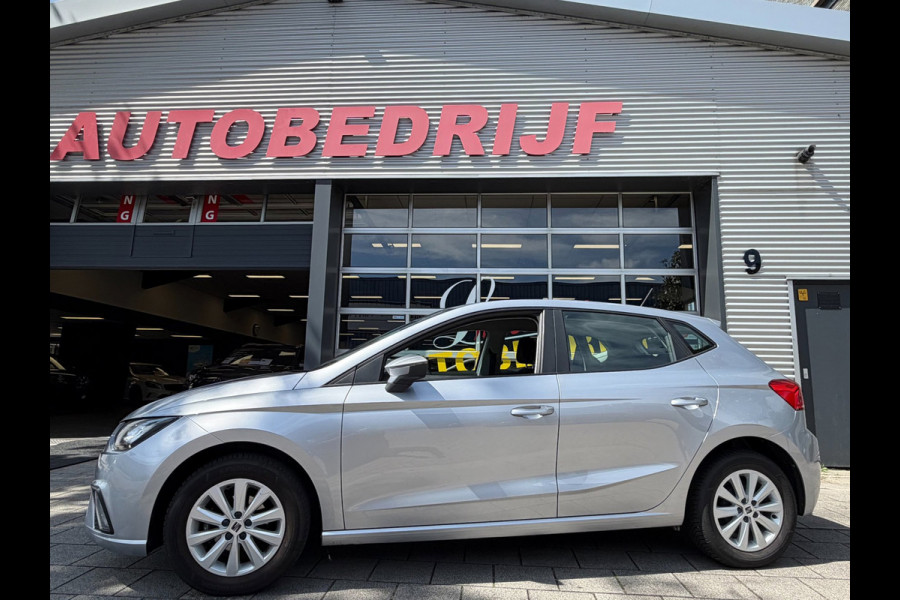 Seat Ibiza 1.0 EcoTSI Style - Navigatie I Airco I Sport velgen I LED I PDC I Comfort pakket I Dealer onderhouden
