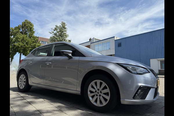 Seat Ibiza 1.0 EcoTSI Style - Navigatie I Airco I Sport velgen I LED I PDC I Comfort pakket I Dealer onderhouden