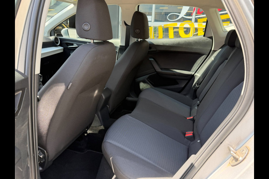 Seat Ibiza 1.0 EcoTSI Style - Navigatie I Airco I Sport velgen I LED I PDC I Comfort pakket I Dealer onderhouden