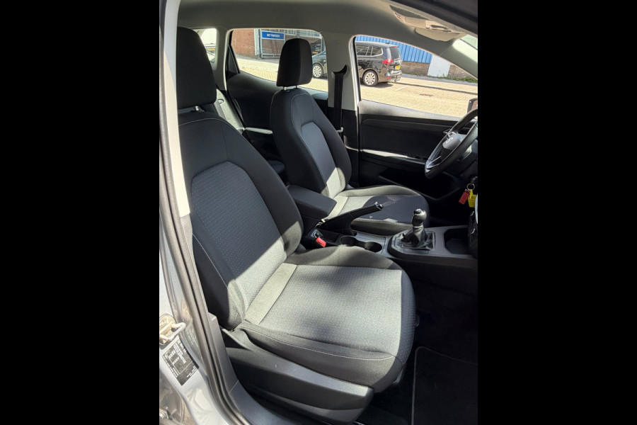 Seat Ibiza 1.0 EcoTSI Style - Navigatie I Airco I Sport velgen I LED I PDC I Comfort pakket I Dealer onderhouden