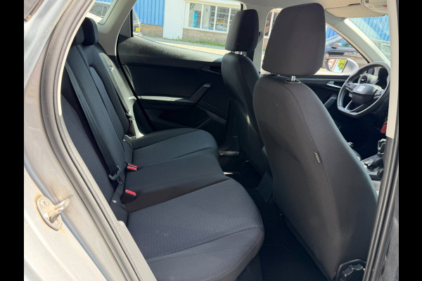 Seat Ibiza 1.0 EcoTSI Style - Navigatie I Airco I Sport velgen I LED I PDC I Comfort pakket I Dealer onderhouden