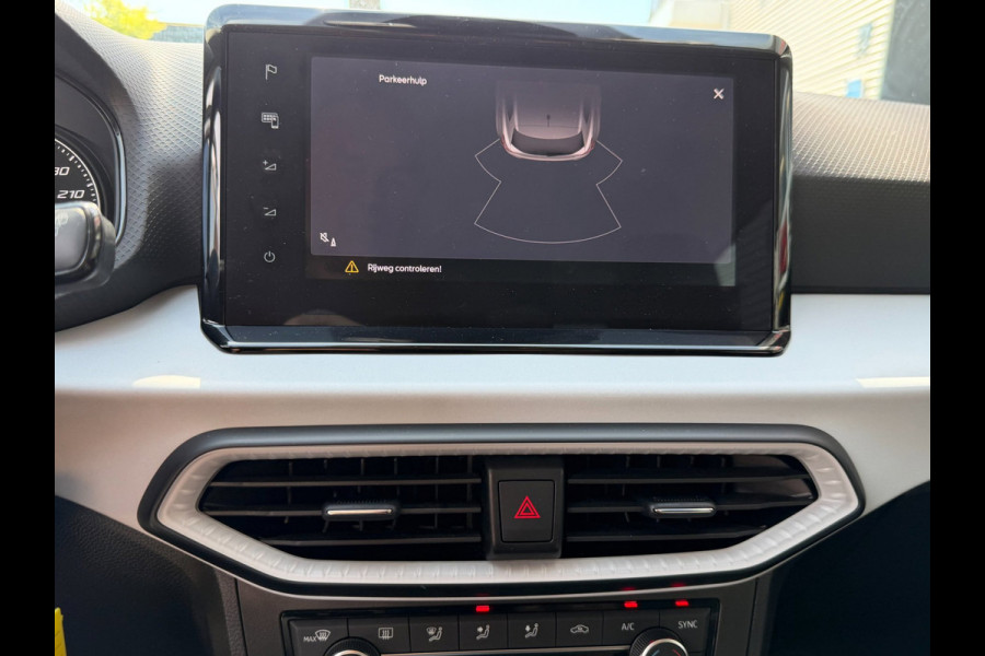 Seat Ibiza 1.0 EcoTSI Style - Navigatie I Airco I Sport velgen I LED I PDC I Comfort pakket I Dealer onderhouden