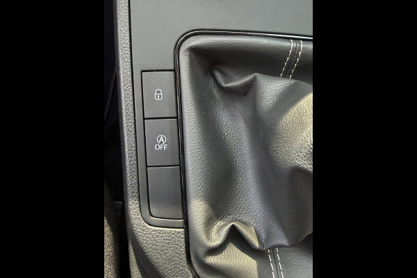 Seat Ibiza 1.0 EcoTSI Style - Navigatie I Airco I Sport velgen I LED I PDC I Comfort pakket I Dealer onderhouden