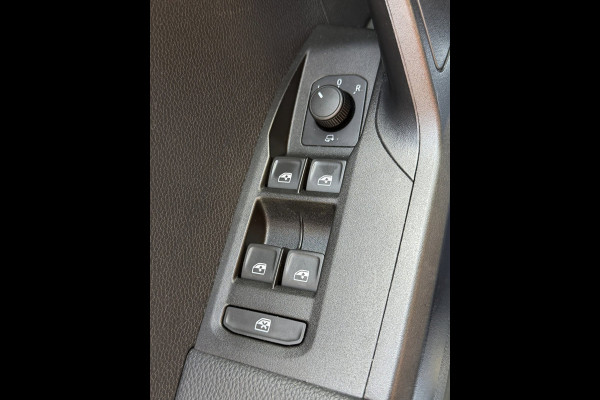 Seat Ibiza 1.0 EcoTSI Style - Navigatie I Airco I Sport velgen I LED I PDC I Comfort pakket I Dealer onderhouden