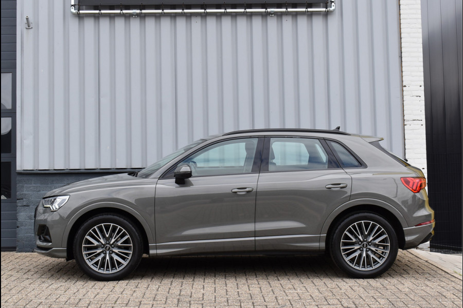 Audi Q3 35 TFSI Black Edition Navi Sfeer Full Led Apple Carplay 19 Inch