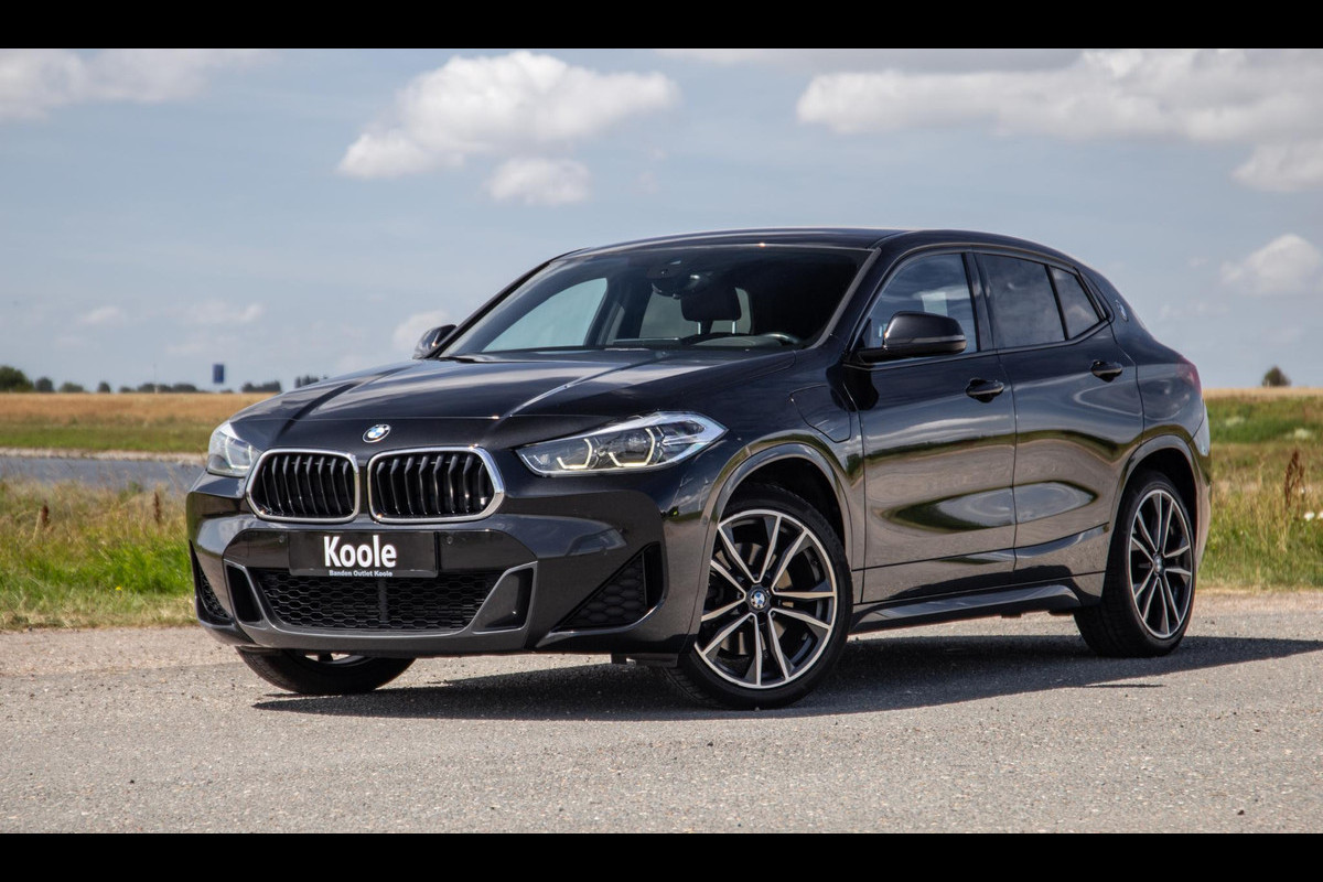 BMW X2 xDrive25e High Executive M PAKKET / CARPLAY / CRUISE CONTROLE / BRUIN LEER / STOELVERWARMING