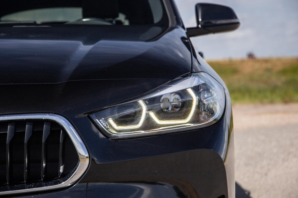 BMW X2 xDrive25e High Executive M PAKKET / CARPLAY / CRUISE CONTROLE / BRUIN LEER / STOELVERWARMING