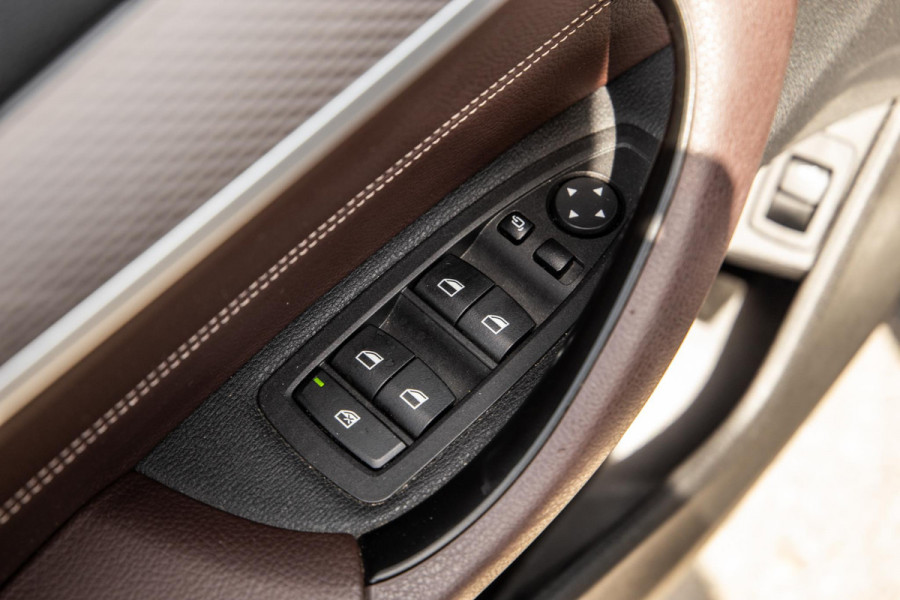 BMW X2 xDrive25e High Executive M PAKKET / CARPLAY / CRUISE CONTROLE / BRUIN LEER / STOELVERWARMING