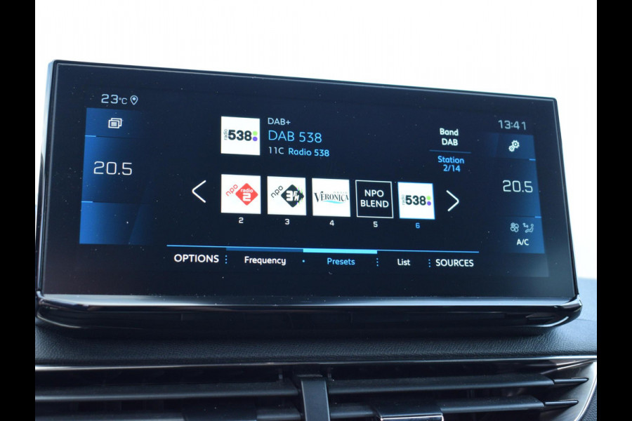 Peugeot 3008 1.2 Hybrid 136 GT | Afn. Trekhaak l 360 CAMERA MET SENSOREN | NAVIGATIE & CARPLAY | E.C.C. |