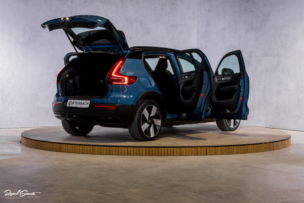 Volvo XC40 Recharge Twin Ultimate 78 kWh | Zwenkbare trekhaak | Panorama dak | Adaptieve cruise | Blis | Memory | Harman Kardon |