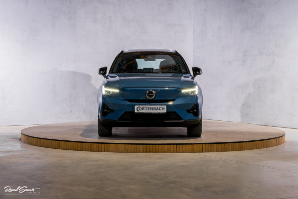 Volvo XC40 Recharge Twin Ultimate 78 kWh | Zwenkbare trekhaak | Panorama dak | Adaptieve cruise | Blis | Memory | Harman Kardon |