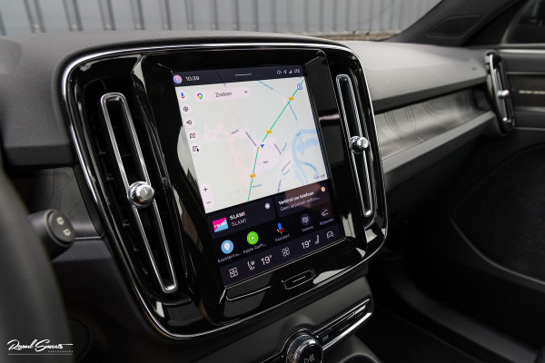 Volvo XC40 Recharge Twin Ultimate 78 kWh | Zwenkbare trekhaak | Panorama dak | Adaptieve cruise | Blis | Memory | Harman Kardon |