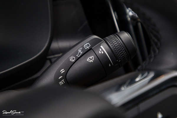 Volvo XC40 Recharge Twin Ultimate 78 kWh | Zwenkbare trekhaak | Panorama dak | Adaptieve cruise | Blis | Memory | Harman Kardon |
