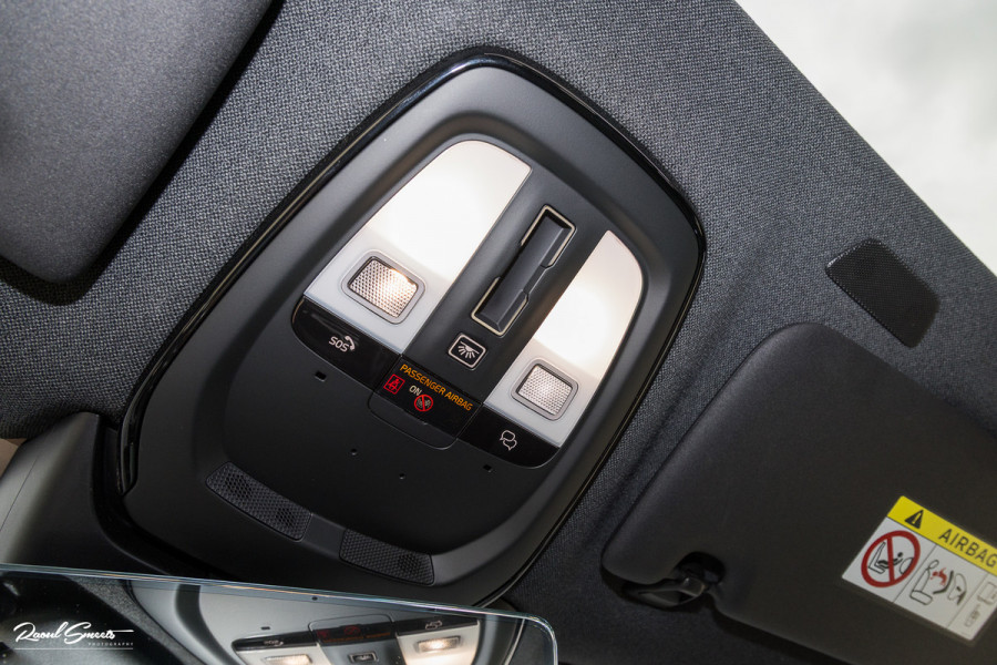 Volvo XC40 Recharge Twin Ultimate 78 kWh | Zwenkbare trekhaak | Panorama dak | Adaptieve cruise | Blis | Memory | Harman Kardon |