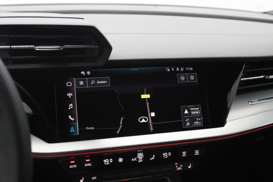 Audi A3 Sportback 45 TFSI e 245 PK S-Line Edition Competition PHEV, Camera, Sfeerverlichting, RS-Sportstoelen, Winterpakket, Carplay