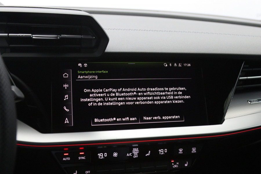 Audi A3 Sportback 45 TFSI e 245 PK S-Line Edition Competition PHEV, Camera, Sfeerverlichting, RS-Sportstoelen, Winterpakket, Carplay