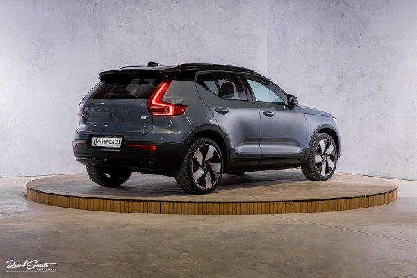 Volvo XC40 Recharge Plus 70 kWh | Adaptieve cruise | Blis | 20 Inch | Leder/Alcantara |