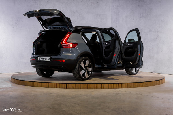 Volvo XC40 Recharge Plus 70 kWh | Adaptieve cruise | Blis | 20 Inch | Leder/Alcantara |
