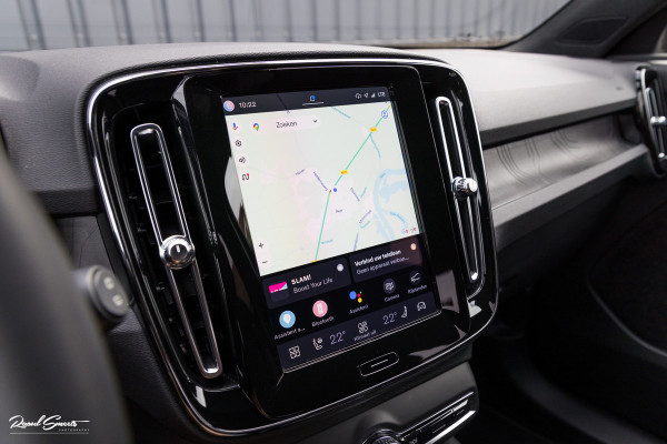 Volvo XC40 Recharge Plus 70 kWh | Adaptieve cruise | Blis | 20 Inch | Leder/Alcantara |