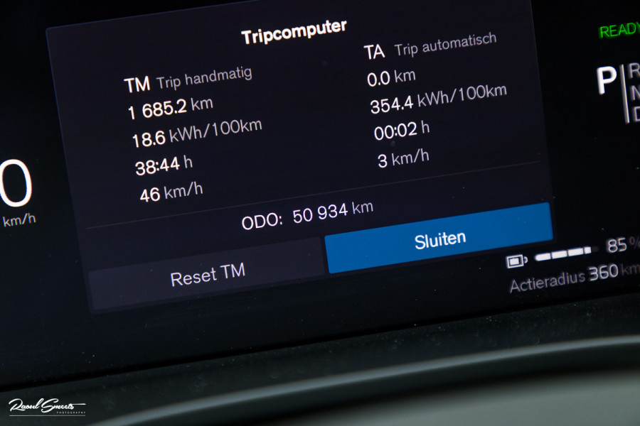 Volvo XC40 Recharge Plus 70 kWh | Adaptieve cruise | Blis | 20 Inch | Leder/Alcantara |