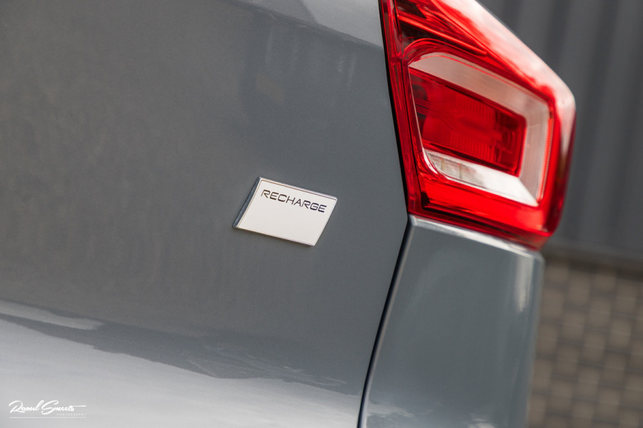 Volvo XC40 Recharge Plus 70 kWh | Adaptieve cruise | Blis | 20 Inch | Leder/Alcantara |