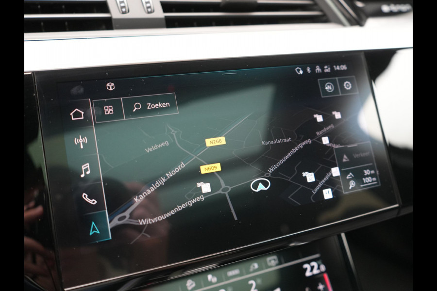 Audi e-tron Sportback 55 quattro S Line 95 kWh 408pk Dealer O.H | Trekhaak Afn. | Adaptive Cruise | Camera | Bang & Olufsen | Alcantara Sportstoelen Memory & Verwarmd | Keyless | Apple Carplay | BLIS | Navigatie | Virtual | DAB | 21"L.M |