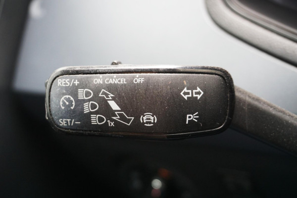 Seat Arona 1.0 TSI Style Business Intense Plus/CarPlay/LMV/ Adaptive Cruise-control.
