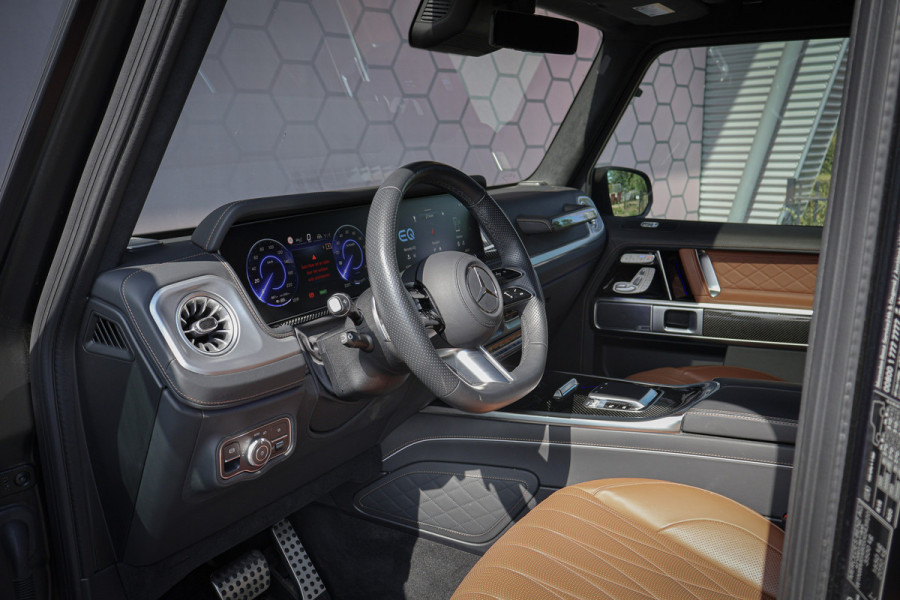 Mercedes-Benz G-Klasse 580 EQ | G63 PAKKET | MANUFAKTUR | SUPERIOR LINE | AMG LINE | COMFORT PAKKET | MASSAGE | VOSSEN VELGEN | ADAPTIVE CRUISE | MATZWART | STOELVERKOELING/VERWARMING/MASSAGE | STUURVERWARMING | BTW-AUTO