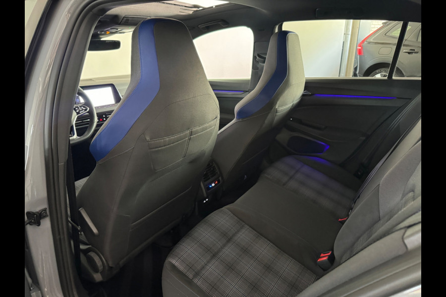Volkswagen Golf 1.4 eHybrid GTE Pano|HuD|Acc|Camera|Sfeer|Lane Assist