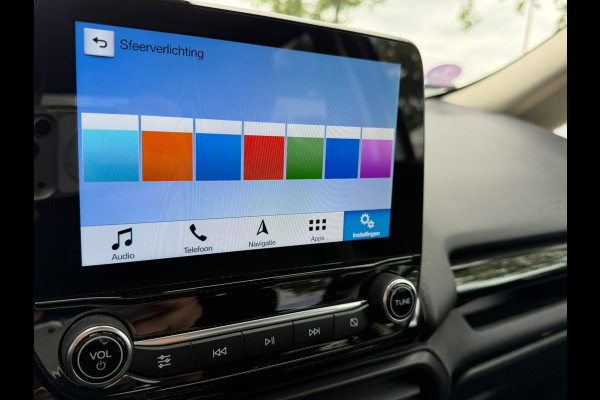 Ford EcoSport 1.0 EcoBoost Titanium Ultimate | Apple Carplay | Trekhaak | Stuur & stoelverwarming | Sfeerverlichting
