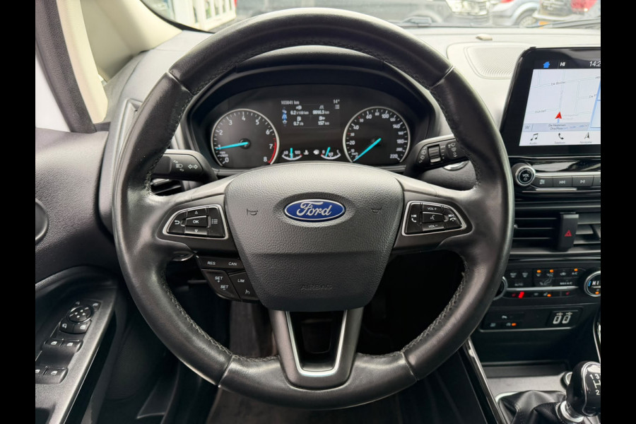 Ford EcoSport 1.0 EcoBoost Titanium Ultimate | Apple Carplay | Trekhaak | Stuur & stoelverwarming | Sfeerverlichting