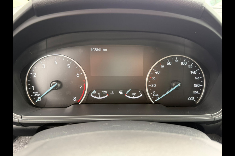 Ford EcoSport 1.0 EcoBoost Titanium Ultimate | Apple Carplay | Trekhaak | Stuur & stoelverwarming | Sfeerverlichting