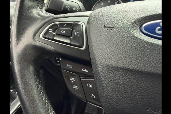 Ford EcoSport 1.0 EcoBoost Titanium Ultimate | Apple Carplay | Trekhaak | Stuur & stoelverwarming | Sfeerverlichting