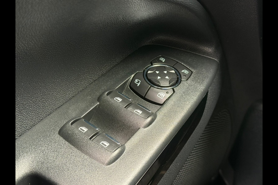 Ford EcoSport 1.0 EcoBoost Titanium Ultimate | Apple Carplay | Trekhaak | Stuur & stoelverwarming | Sfeerverlichting