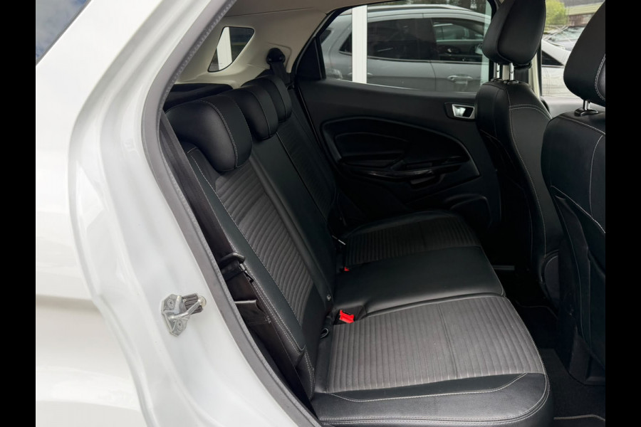 Ford EcoSport 1.0 EcoBoost Titanium Ultimate | Apple Carplay | Trekhaak | Stuur & stoelverwarming | Sfeerverlichting